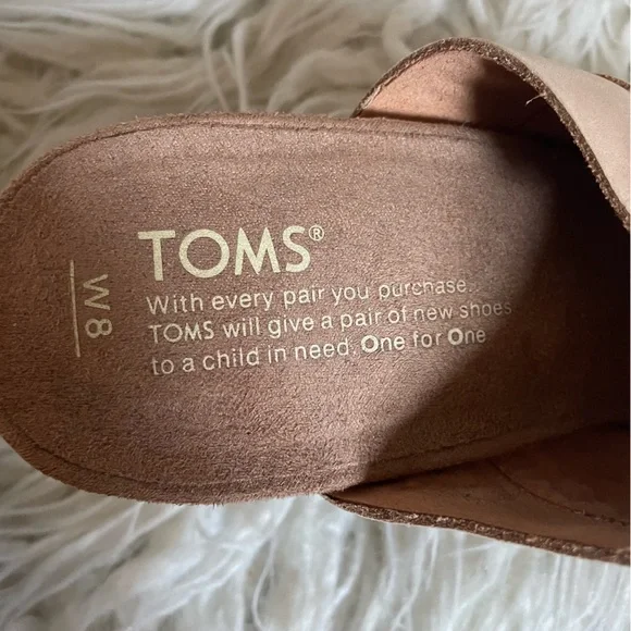 TOMS Majorca Peep Toe Platform Sandal Block Heel Nude Nubuck Leather EUC Size 8 - Picture 7 of 9
